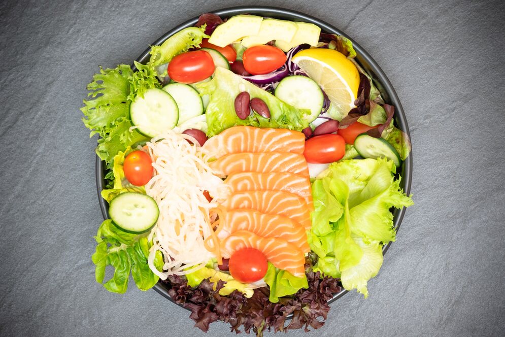 Delicious salad with salmon on the menu of the right diet for weight loss